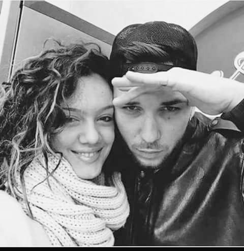 StellaRinelli's tweet photo. Briga che prende in braccio Klaudia...
I MIEI CAMPIONI IN FINALEEEEEEEEE 
#AMICI14 http://t.co/vhopVEPTsy