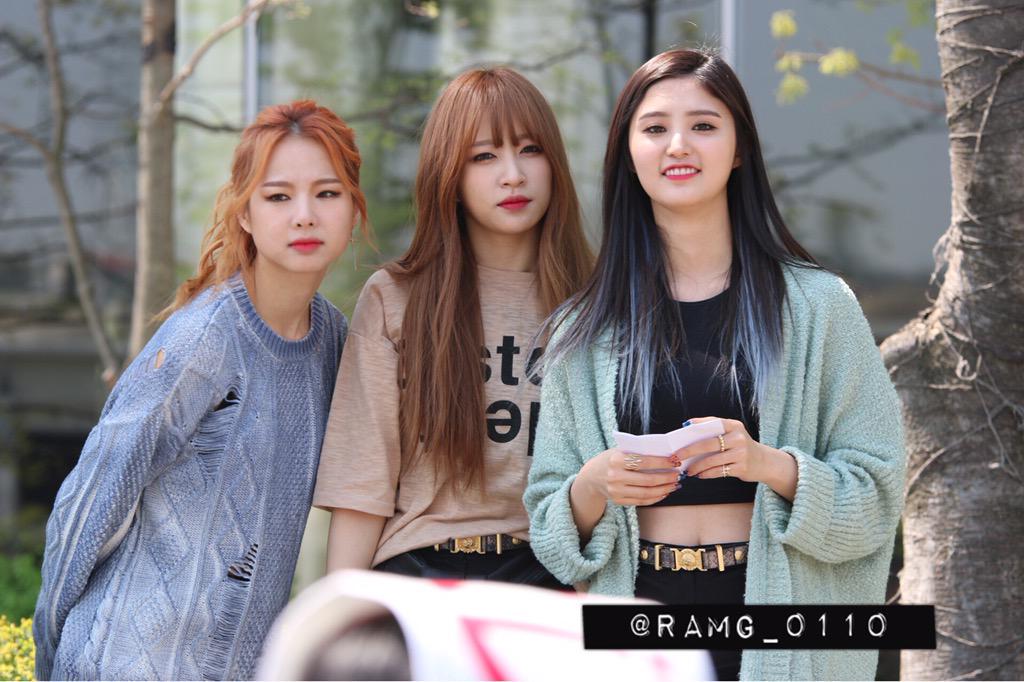 O92HYA's tweet photo. Hani the cockblocker. http://t.co/wv3LVvwSUU