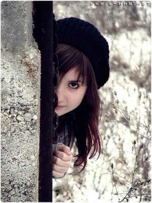 وقفت
أتأمل في خيالي"وشفته!
حاولت اغض
وعيت نواظرعيوني
قالت:نهر!
قلت البلا ماشربته"
قالت:أشواق  
قلت:كلك أشواقي
#ندآوي