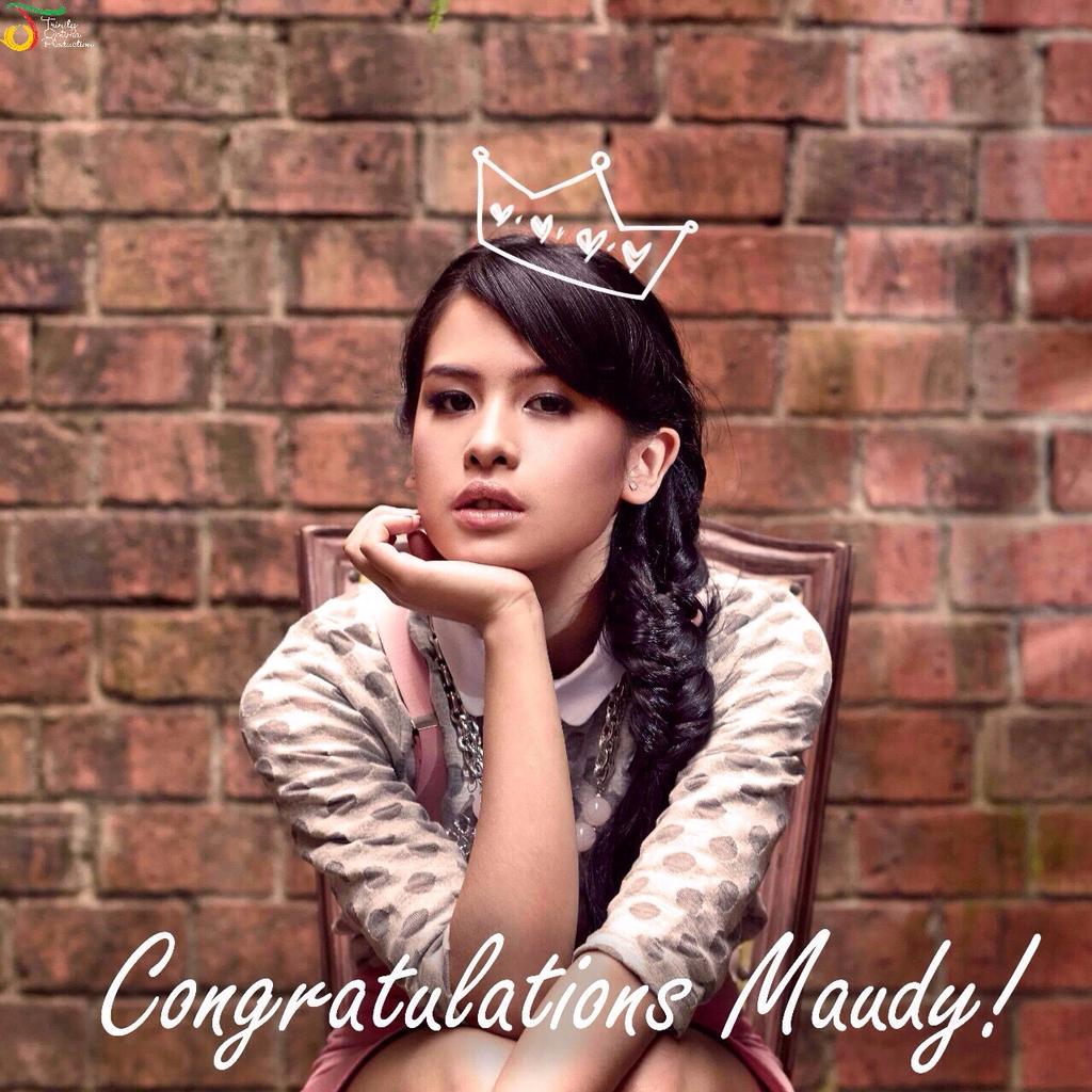 TrinityOptimaP's tweet photo. 🎉 Selamat kepada @maudyayunda sebagai Female Singer of The Year di ajang Indonesian Choice Awards #NET2Anniversary 🎉 http://t.co/qaMI2blahU