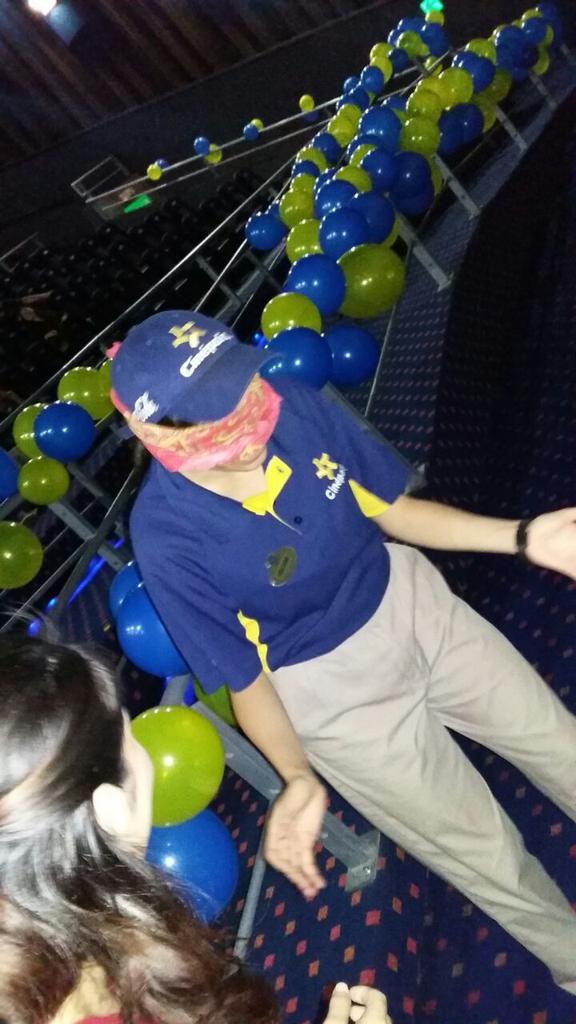 LeonCmax's tweet photo. @UCinepolis Divirtiendonos con las dinamicas http://t.co/uBGhH4brcp