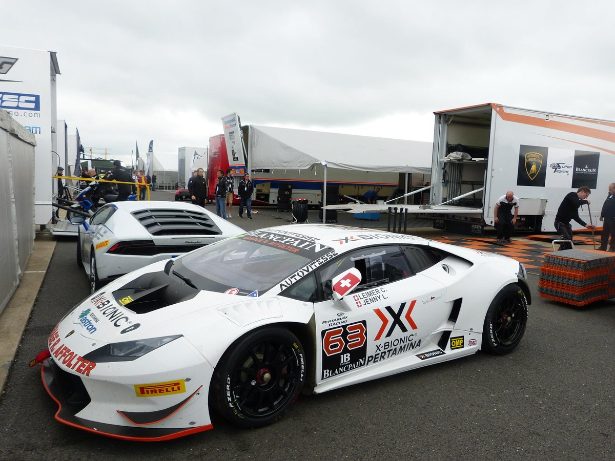LamborghiniSC's tweet photo. Boxing the jewels, thanks and see you soon @SilverstoneUK! #SuperTrofeo #LSTEU http://t.co/oqSwnpqch7