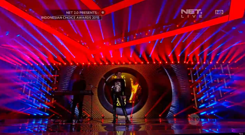 mdtvindonesia's tweet photo. NOW - @karminmusic - Superbass #NET2Anniversary http://t.co/gudiTh51fJ