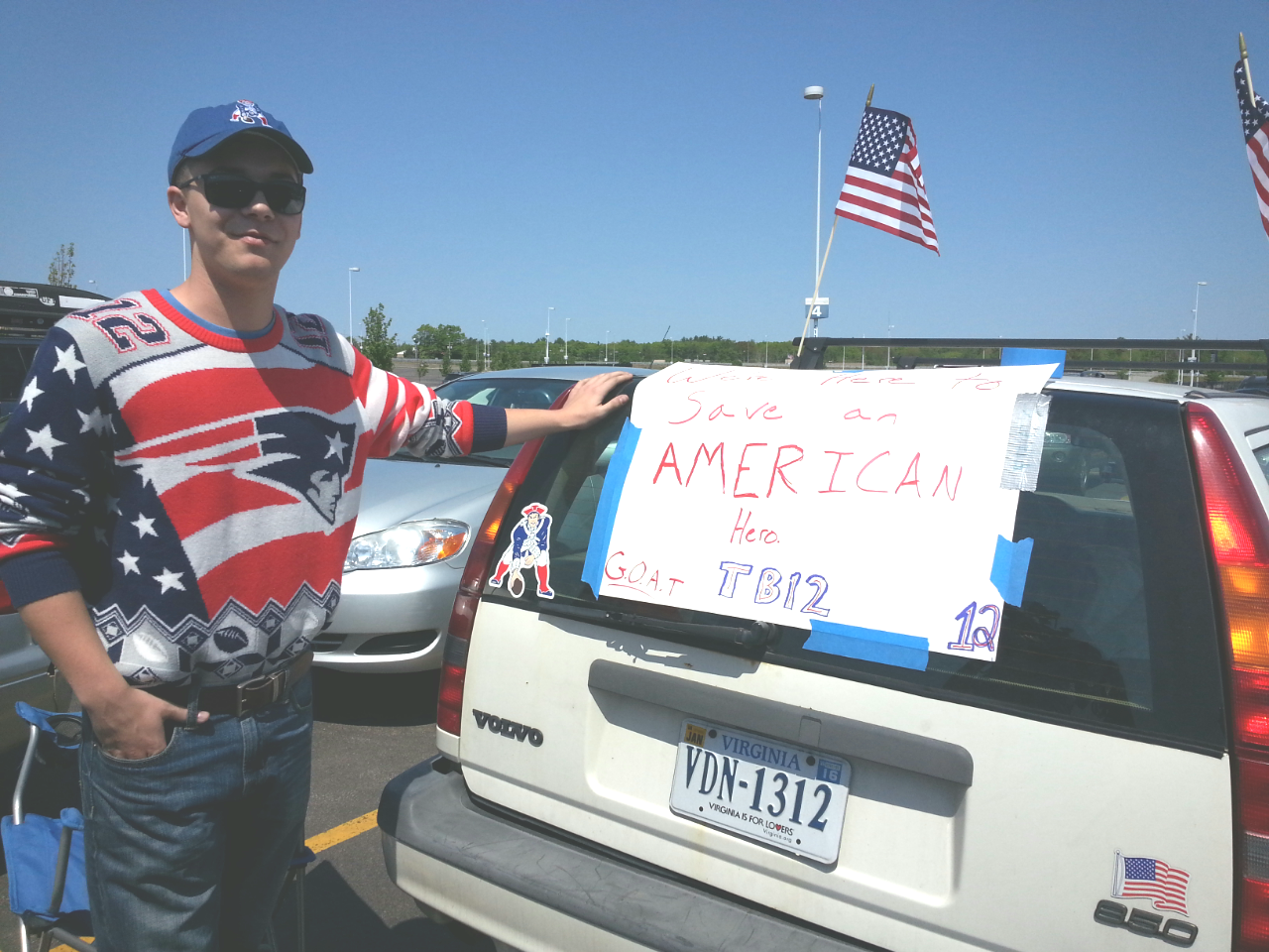 CFyDjeiWoAENJNR.png:large