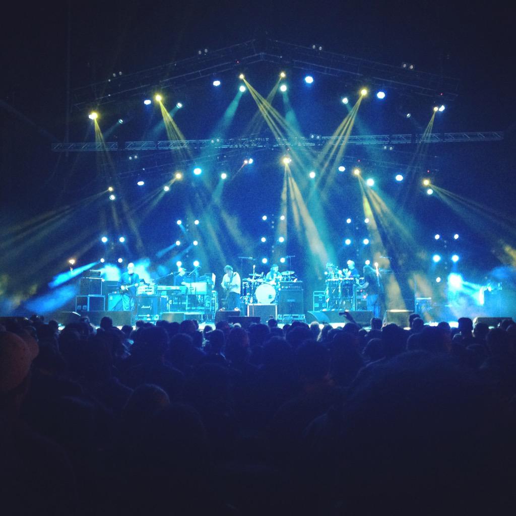 XperiencePanic's tweet photo. Funky set for the floppers! @WidespreadPanic #wsp #orangebeach 👣👣 http://t.co/KrNXD3TG2u