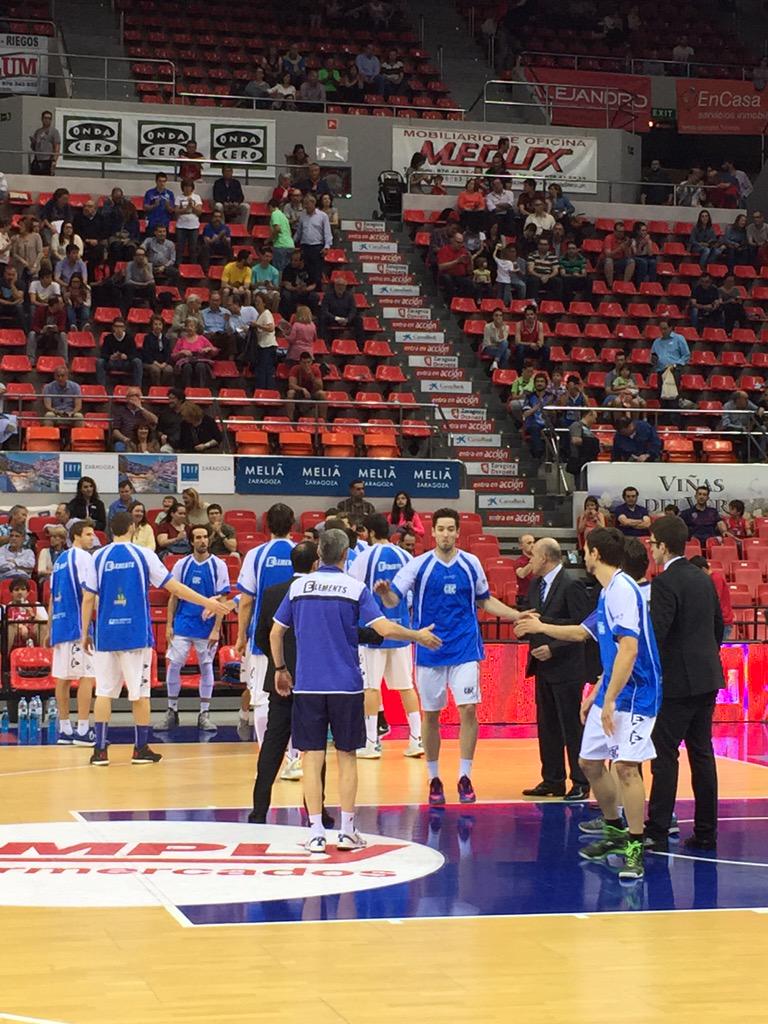 gipuzkoabasket's tweet photo. En 5 minutos arrancamos!!! GOAZEN GBC! GOAZEN GIPUZKOA!! #CAIGBC #CompromisoGBC http://t.co/0zuReBJ7Np