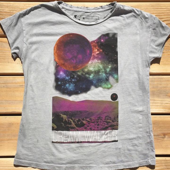 tomdelonge's tweet photo. Space age punk Girl shirts now on http://t.co/fziOqu3Gie http://t.co/2gqKRS4C3t
