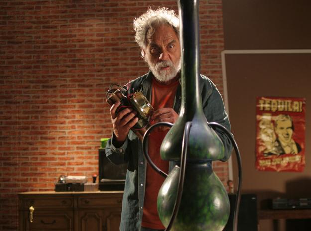 Happy Birthday, Tommy Chong! Celebrate by watching Evil Bong:  