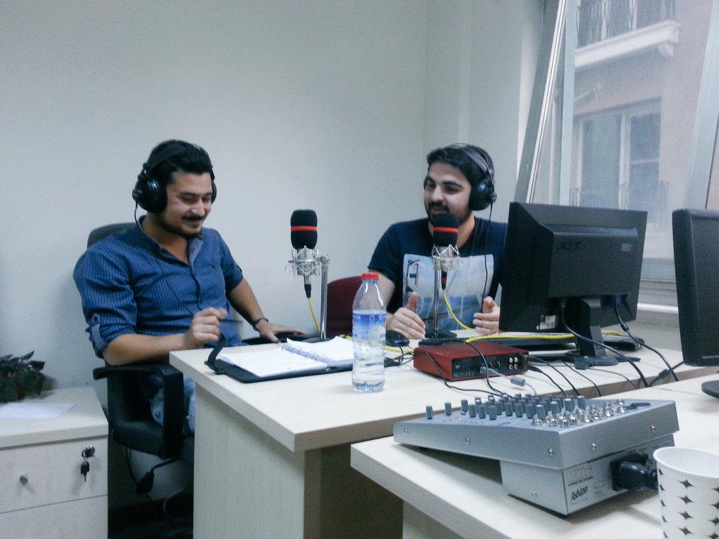 Yaptigimiz  ve yapacağımız projelerimizi <a href="/AydoganTahsin/">Tahsin Aydoğan</a> den dinliyoruz <a href="/YbuRadyo/">Ybu Radyo</a>