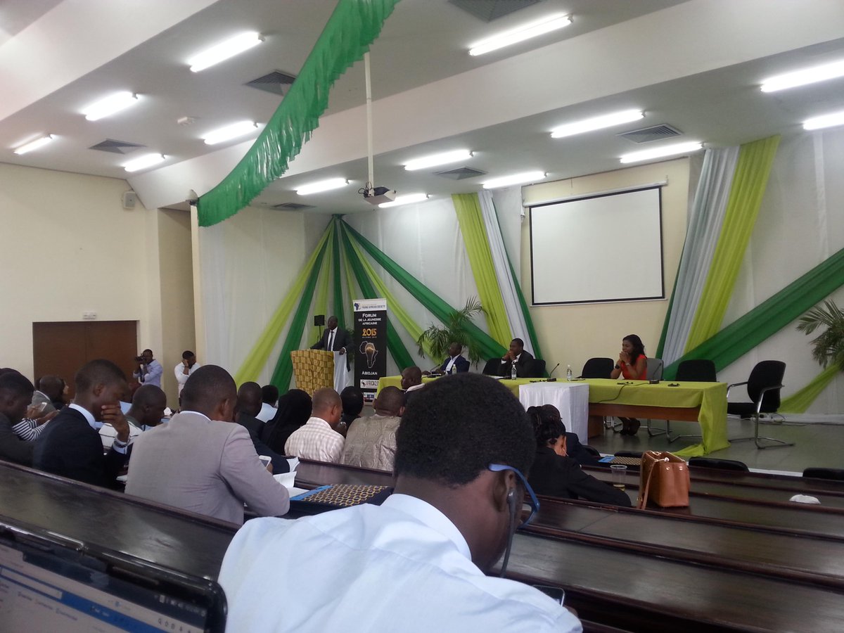 MalickLingani's tweet photo. Young African Forum at Abidjan a l' Universite FHB #YAF15 @noel_some @beogneere @ouagalab1 http://t.co/KAGFuJJpTk