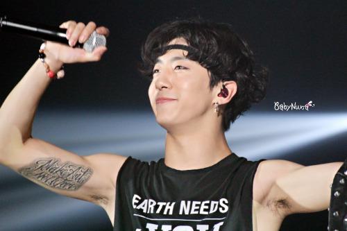 kpoparmpits's tweet photo. Yongguk - B.A.P http://t.co/U0Y0PyXO4q