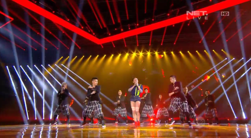 mdtvindonesia's tweet photo. NOW - @agnezmo - Matahariku, Walk WOHOOOO! #NET2Anniversary http://t.co/HVTQsCWTJP