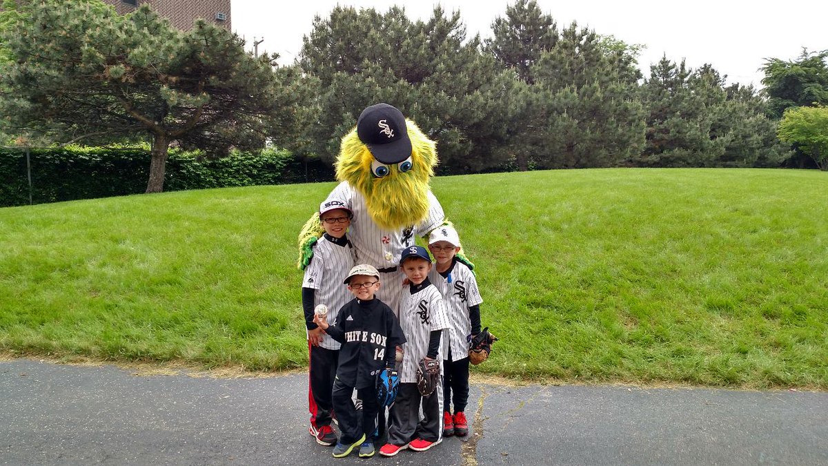 donniestash's tweet photo. @whitesox ready for the twinkies... http://t.co/8Yd4tBo5gh