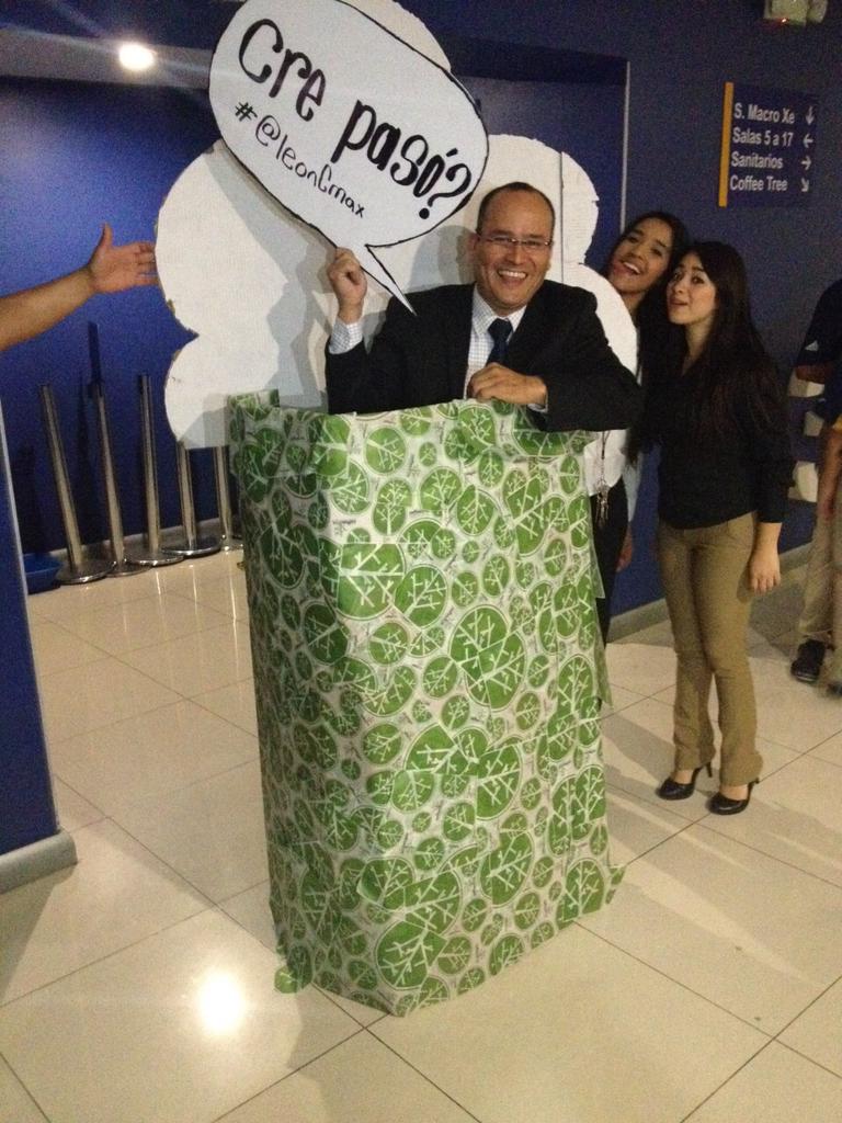 LeonCmax's tweet photo. @UCinepolis #Familiacinepolis http://t.co/EnYM48di1x