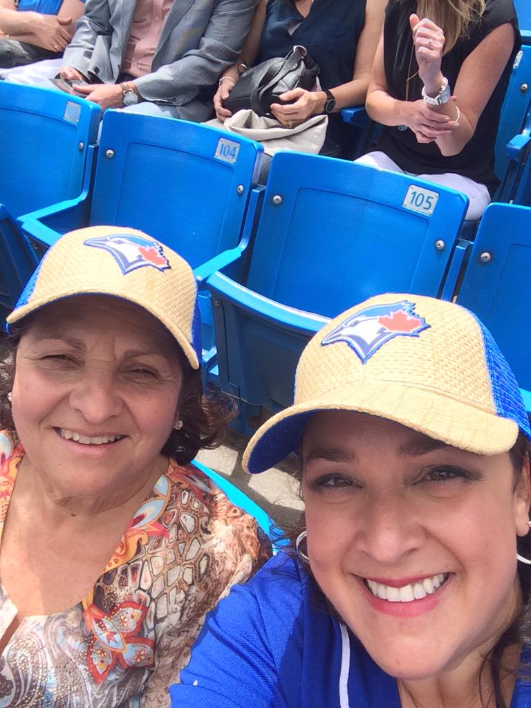 DMichelutti's tweet photo. Great music and baseball at the #CountryJays game @BlueJays http://t.co/kQuxCb3hKN