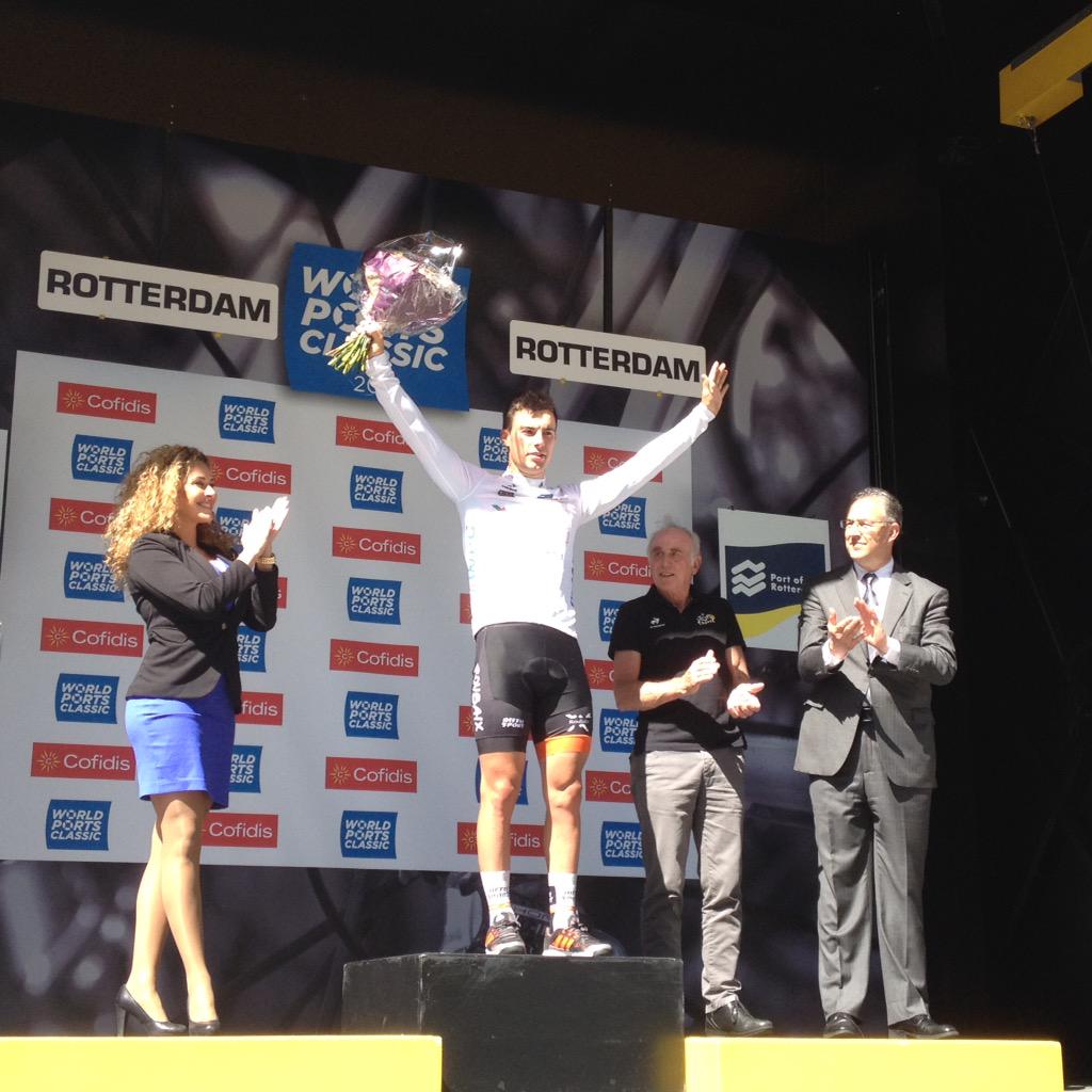 WPCcycling's tweet photo. Honors : @krisboeckmans win general and points classifications - @rudybarbier75 wins young classification #WPC http://t.co/A7rbCyvz8w