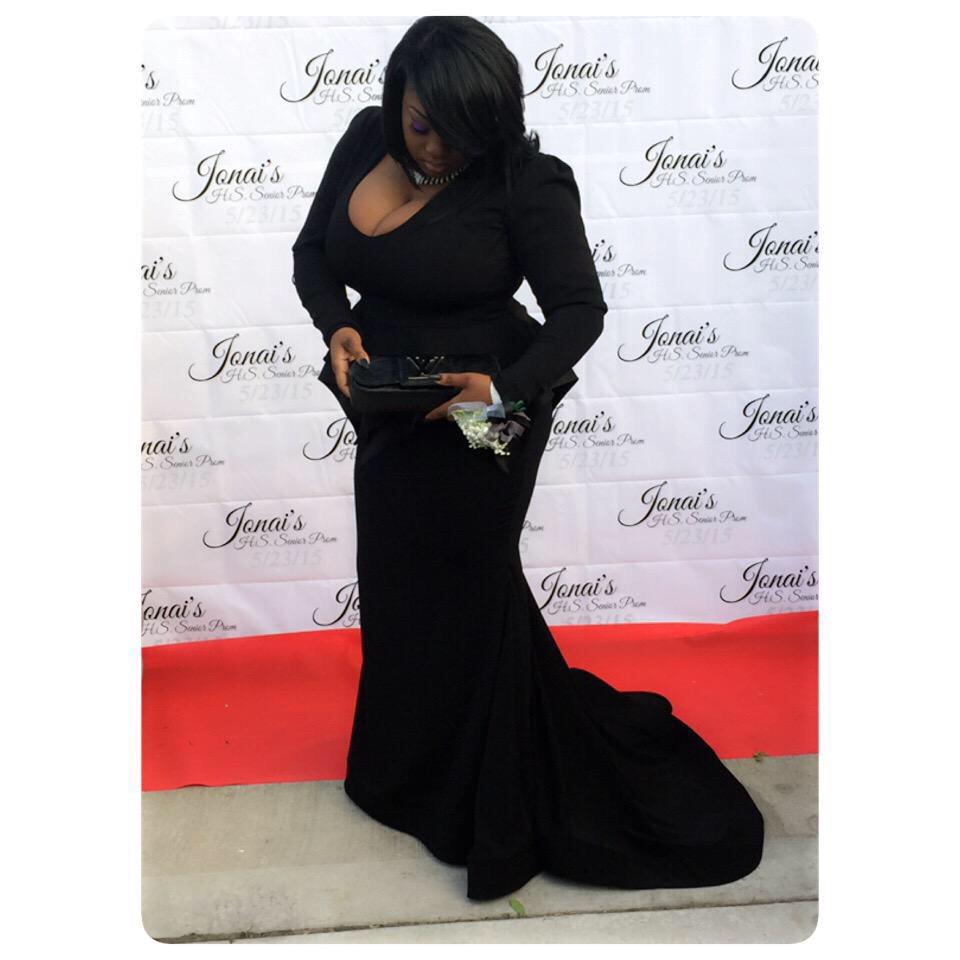 SimeonHigh's tweet photo. I think she was cute and elegant 😍 http://t.co/IGr1kXwMNa