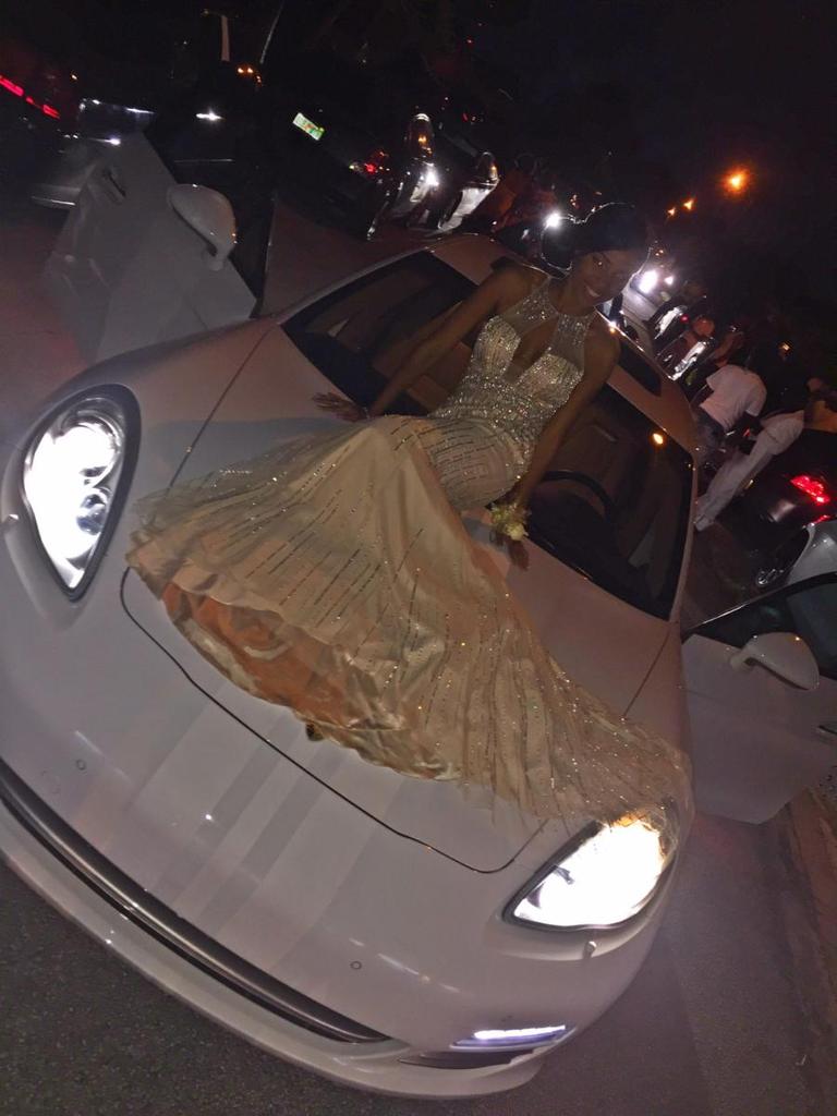jayonceee__'s tweet photo. Carry On....... 👑👸 #Prom2k15 http://t.co/3M0fTBo8w3