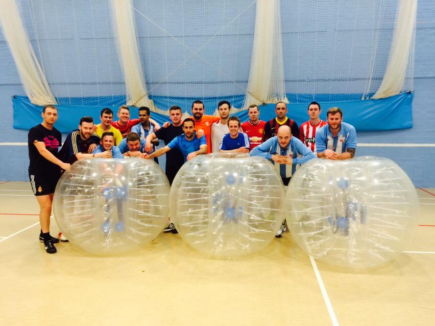 bigtimebubbles1's tweet photo. Great day with @cathedralfc great bunch of lads #bighits #bubblefootball http://t.co/D7xerXq4Pf