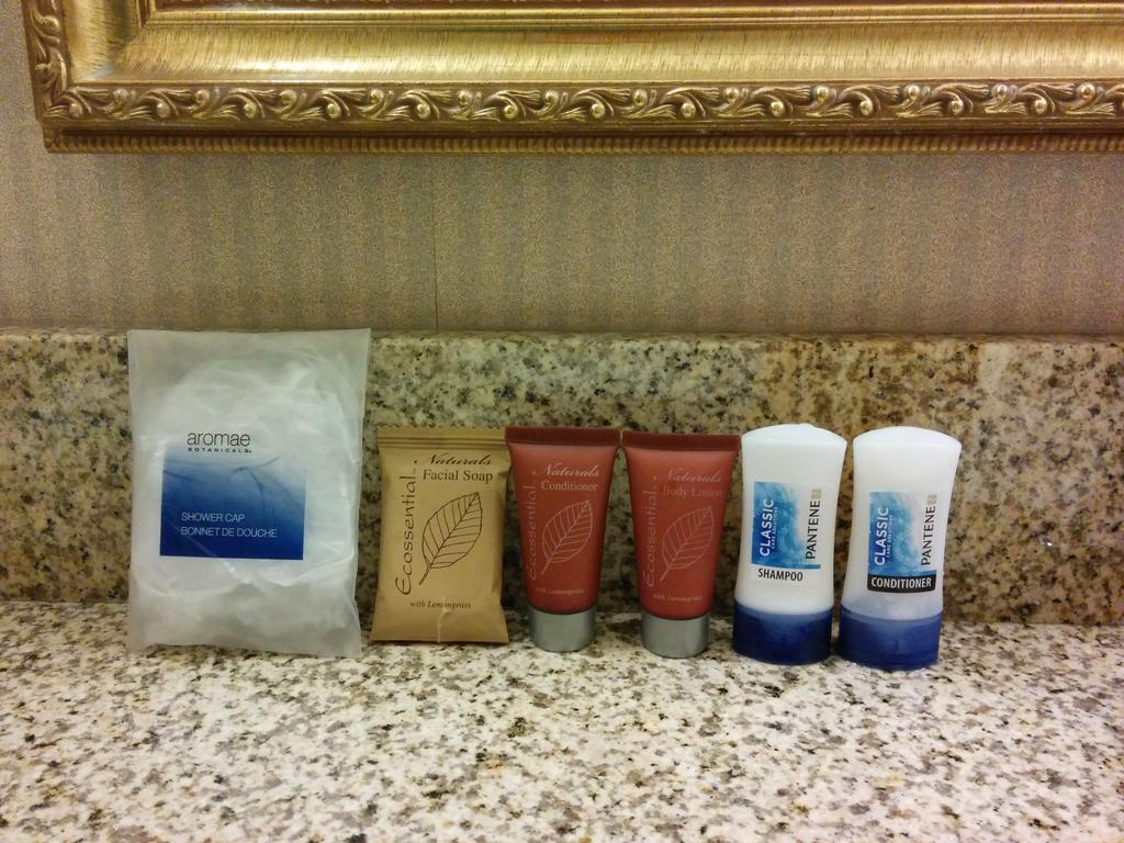 MarvWonders's tweet image. #MightBeFilipino Your mom hoards free hotel supplies like it's the apocalypse.

#FilipinoProblems