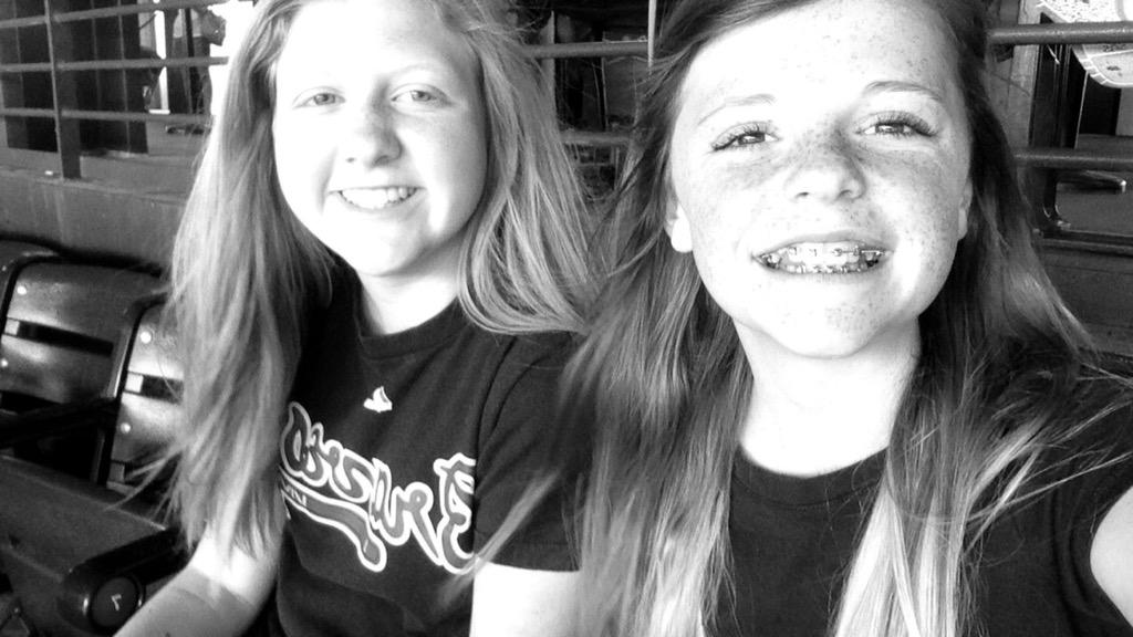 SallyThomison's tweet photo. Go Braves!! ❤️💙⚾️ #sundaychop @Braves http://t.co/HU8YAtvhO0