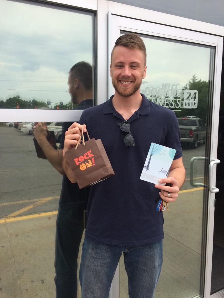 TraceyNZimmer's tweet photo. Last clue for @Mark_Zimmer at the place where we sweat it out together, @GoodLifeFitness http://t.co/dLWb7ENWqI