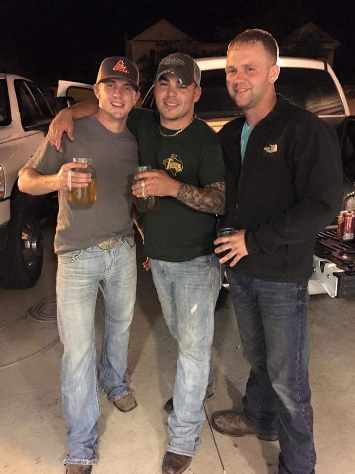 Jmillsemperfi's tweet photo. Cheesin pretty good for couple of mentally impaired jackasses lol http://t.co/wDn3ppBJq4