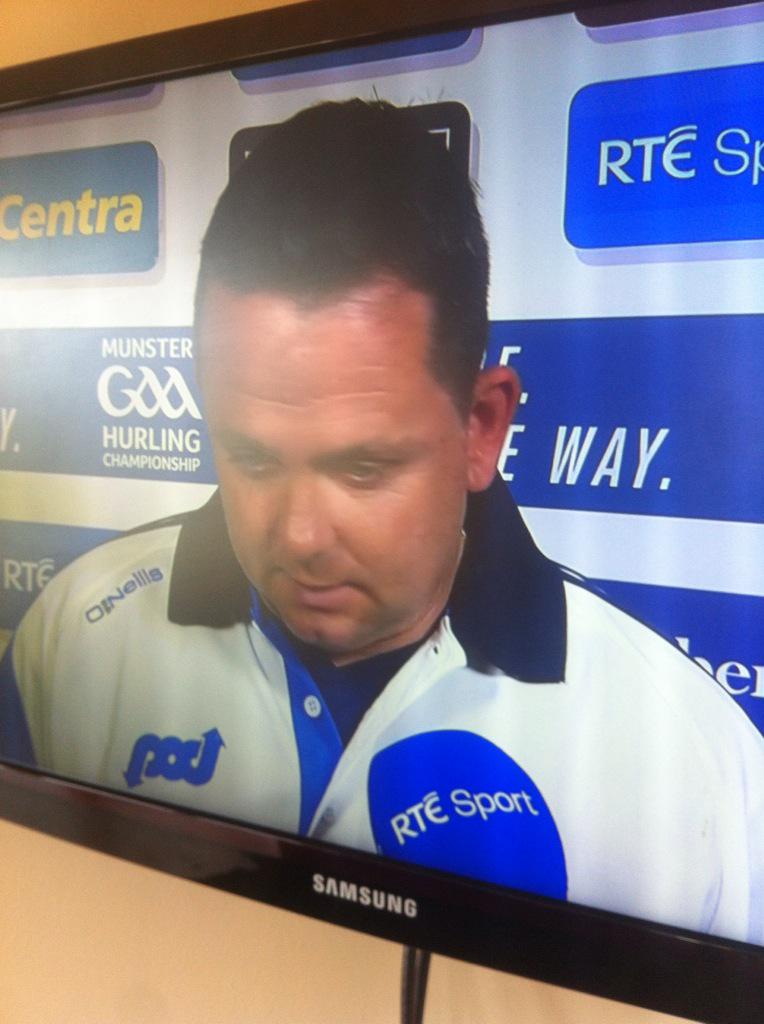 oconne11denis's tweet image. Poor auld Davy is very go bhrónach the misfortune #gaa #clarevlimerick