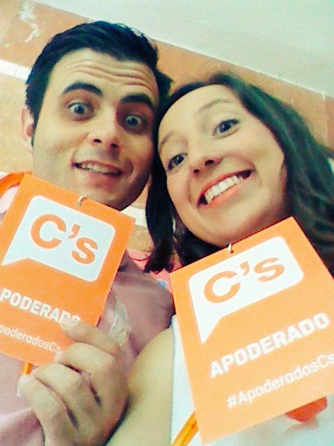 JulySanchezM's tweet photo. Somos #C'sAlbatera formamos parte del #EquipoNaranja y ejercemos nuestro derecho a voto. #apoderadosciudadanos http://t.co/BfoVevhNez