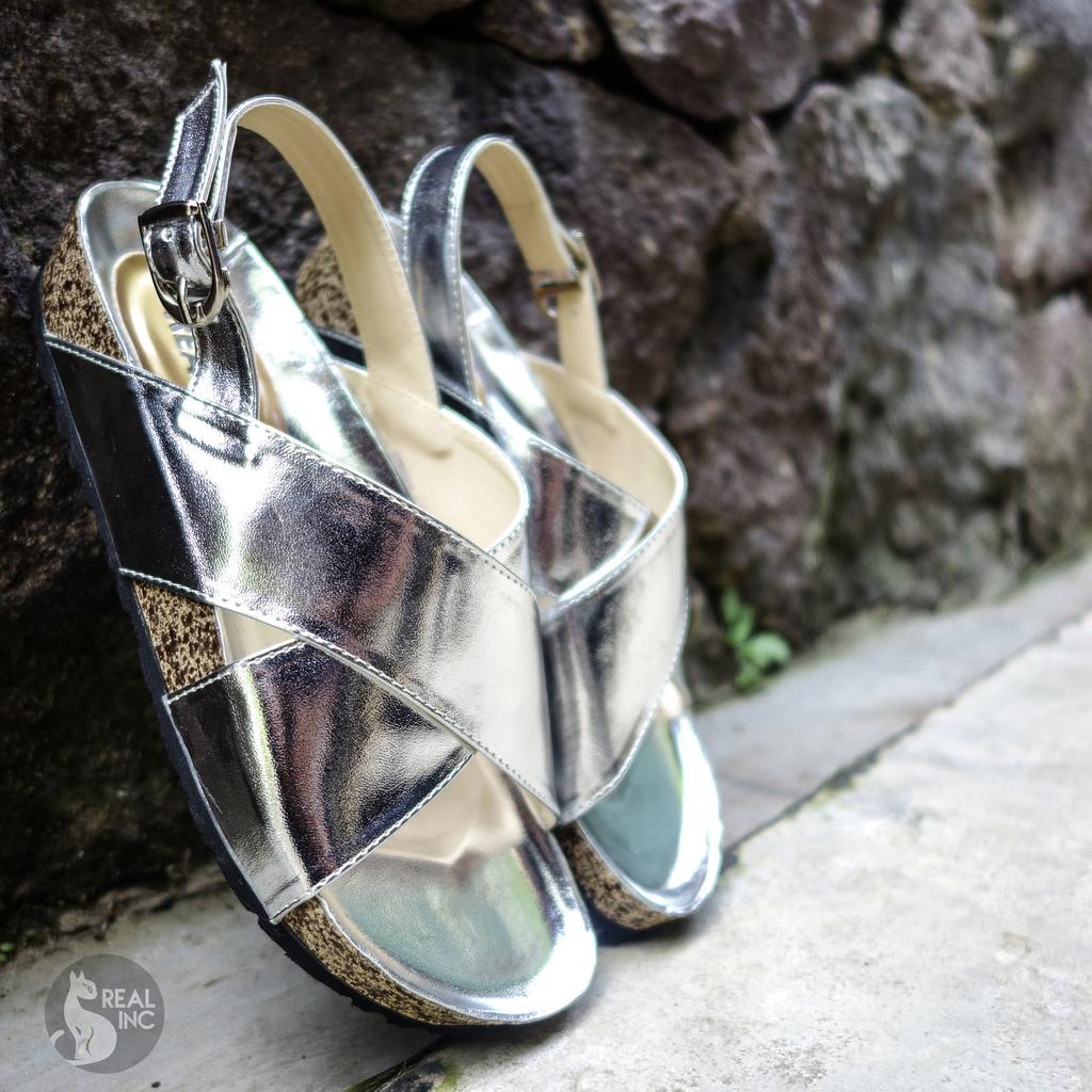 REALincstore's tweet photo. READY STOCK • Talitha Sandal (all silver) by REAL INC | IDR 175.000 size: 40 order: whatsapp 085720037712 http://t.co/DlvbyvHoa2