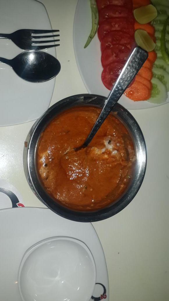 Ok hereit is famous  #butterchicken of <a href="/o2thelounge/">O2 the lounge</a> <a href="/alvarofficiel/">Alvaro Echanove</a> @MCKCJONES <a href="/anishsood/">Anish ⚔️</a> <a href="/rishabhjoshi/">Rishabh Joshi</a> <a href="/jayhardway/">JΔY HΔRDWΔY</a>