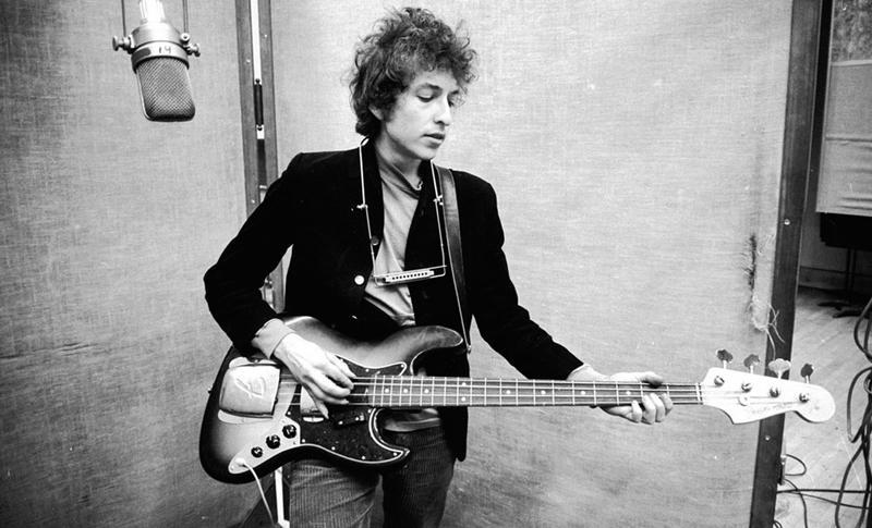 RT
Happy Birthday Bob Dylan nació un día como hoy de 1941 hoy cumple 74 años.  