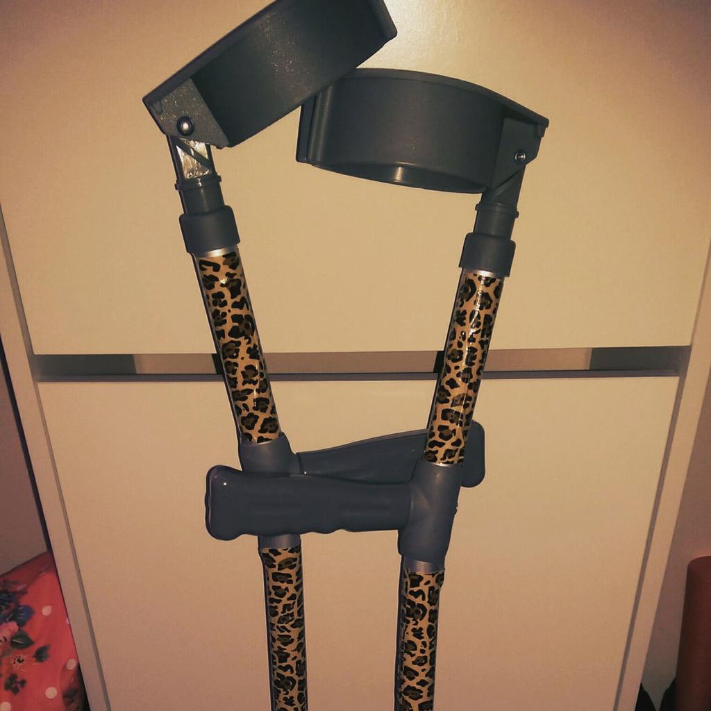 kelle_scott's tweet photo. #Experiment #crafty #ducktape just because I have to use them doesn't mean they can't look #fabulous #achillestendon http://t.co/PIAdFCjK4E