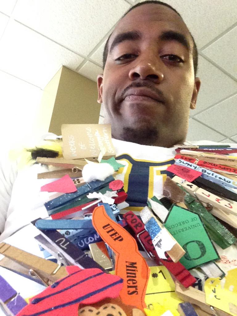 SAProRon's tweet photo. When your clothespin game is strong! @TulsaRHA @NACURH2015Fairy http://t.co/aBvNKNPEsq