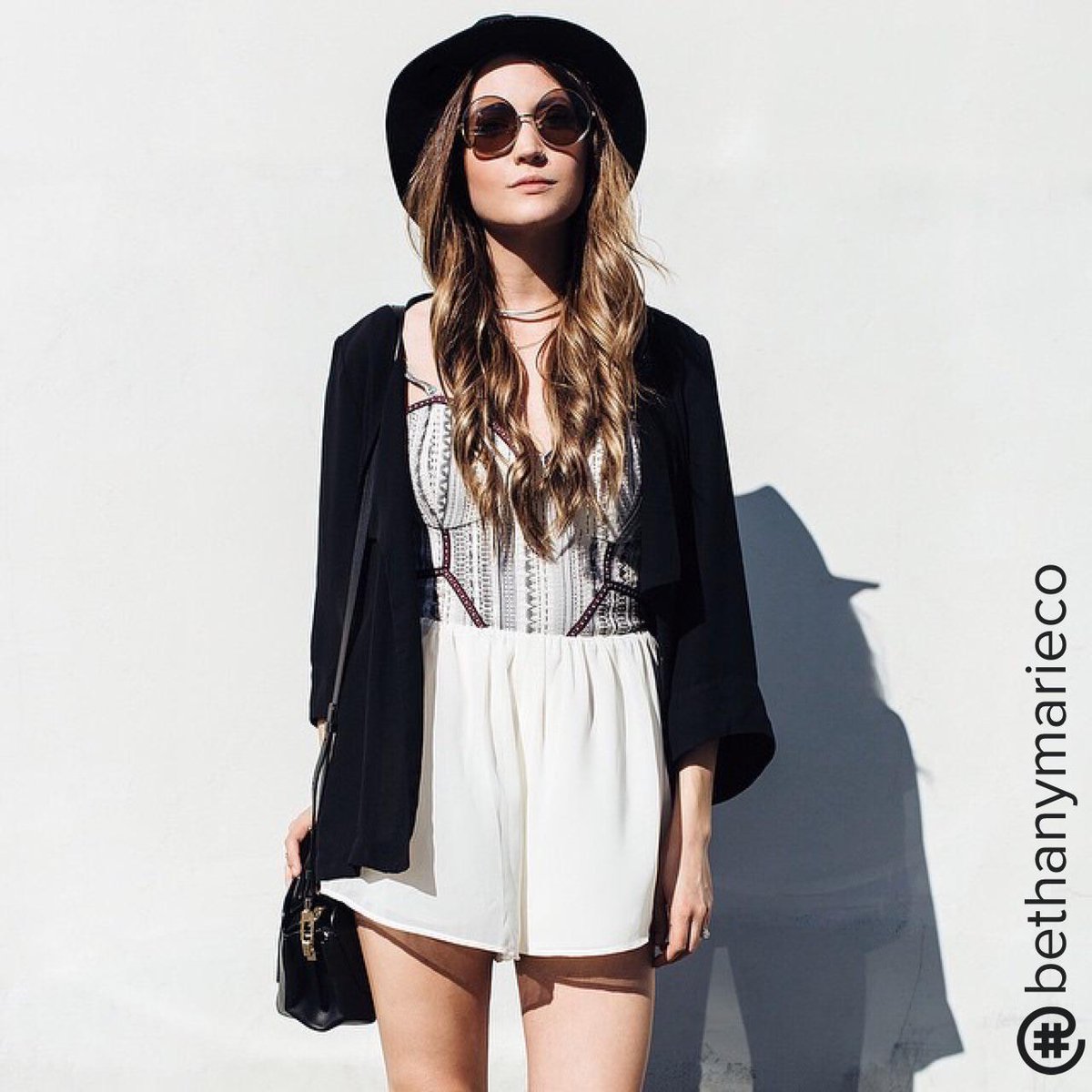 hashedstyle's tweet photo. Download Hashed today to find great people and posts. #boho #style #fblogger #summer https://t.co/De35A0kFez http://t.co/eV0zZC6rwI