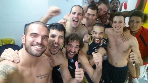 naciomanresa's tweet photo. La Bruixa d'Or obra el miracle a Madrid (80-90) http://t.co/xQ2OhSDY9W foto via @Rogergrimau http://t.co/MKSJ0PmknM