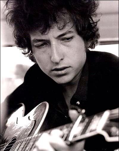 Bob Dylan
\"Idiot Wind\"
HAPPY BIRTHDAY BOB DYLAN 