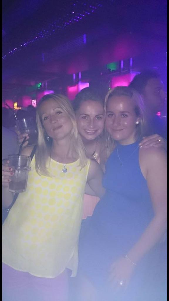 XandraB96's tweet photo. Had such a good weekend, @marydaisyholden still can't believe your engaged!! Exciting times ahead😊 http://t.co/h4WSfP7InJ