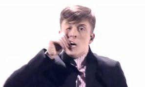 VioletCassandra's tweet photo. помогите Лоику сожрать его руку #рапапап http://t.co/0X9Lu5ACbO