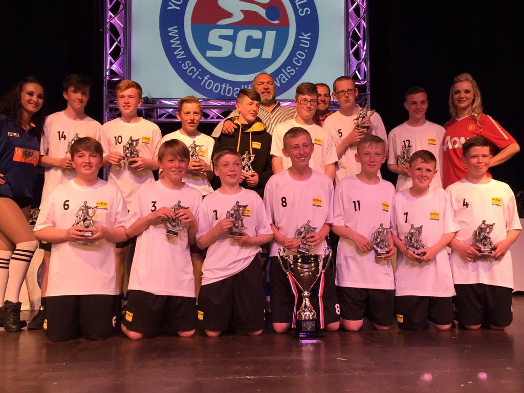Remyca18s's tweet photo. Champions http://t.co/zXFcQgqocj