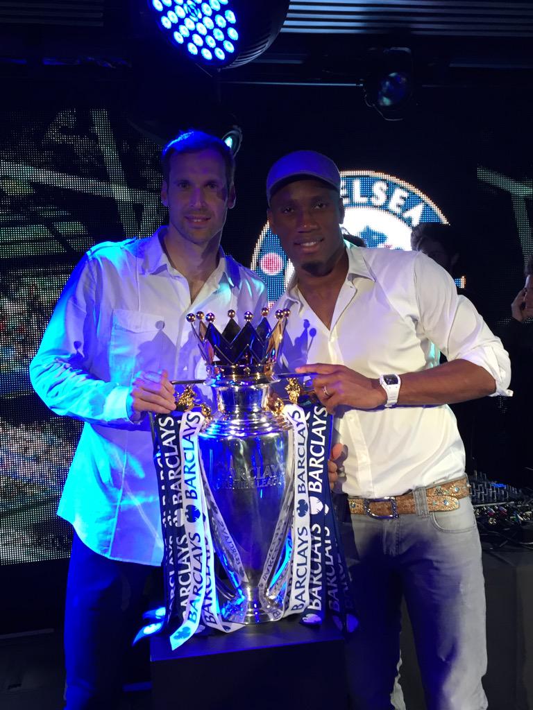 PetrCech's tweet photo. And one with the legendary Mr. Didier Drogba 👌 http://t.co/nkGR4PGvt8