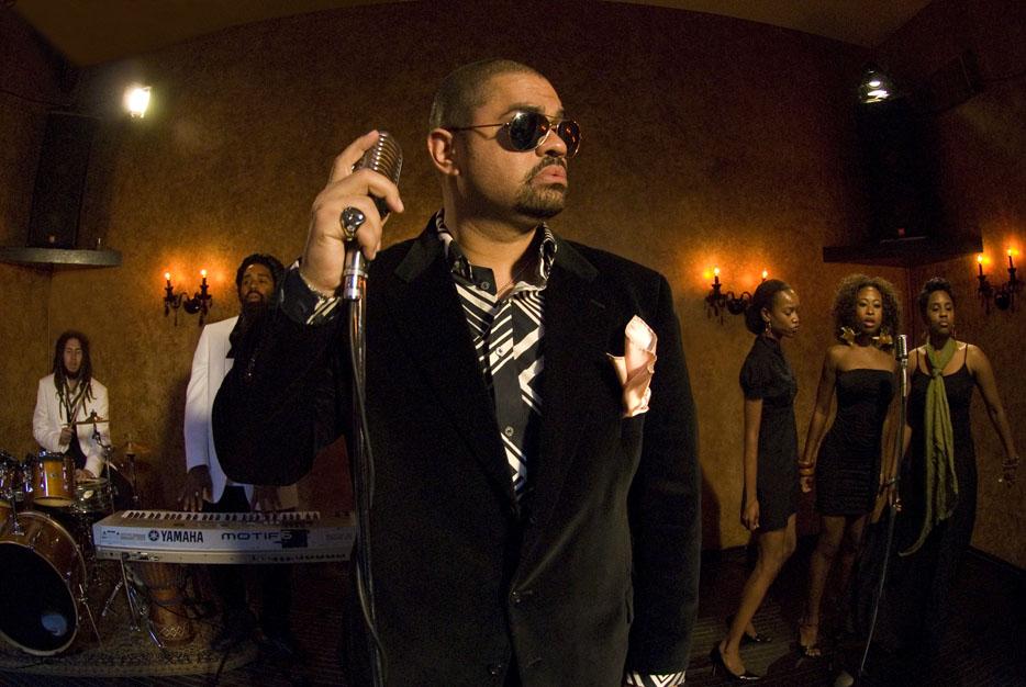 Happy bday Heavy D 
