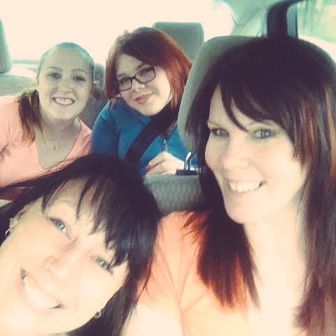skinnybitch_ang's tweet photo. Bringing back #OldMemories @hearmeroargirl #SundaySafari with our #FirstBornGirls #SisterLove #CousinLove @ http://t.co/2TzCMq2qG5