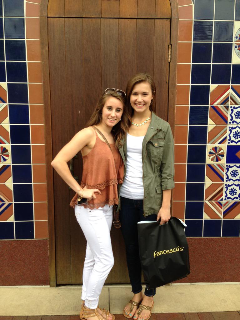 katiebug_oliver's tweet photo. HAPPY 16th BDAY SHRIMPIE! Thanks for being such a great amiga&amp;cousin! Glad I got to celebrate w you yesterday💖love ya http://t.co/bklVWAMxYa