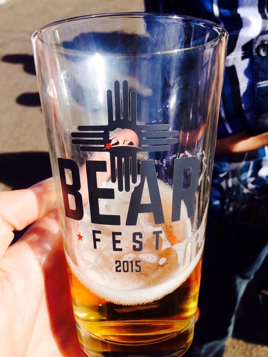 KelvinKrupiak's tweet photo. Bear Fest anyone? #craftbeerb #boxingbear http://t.co/LTRY94azZ8