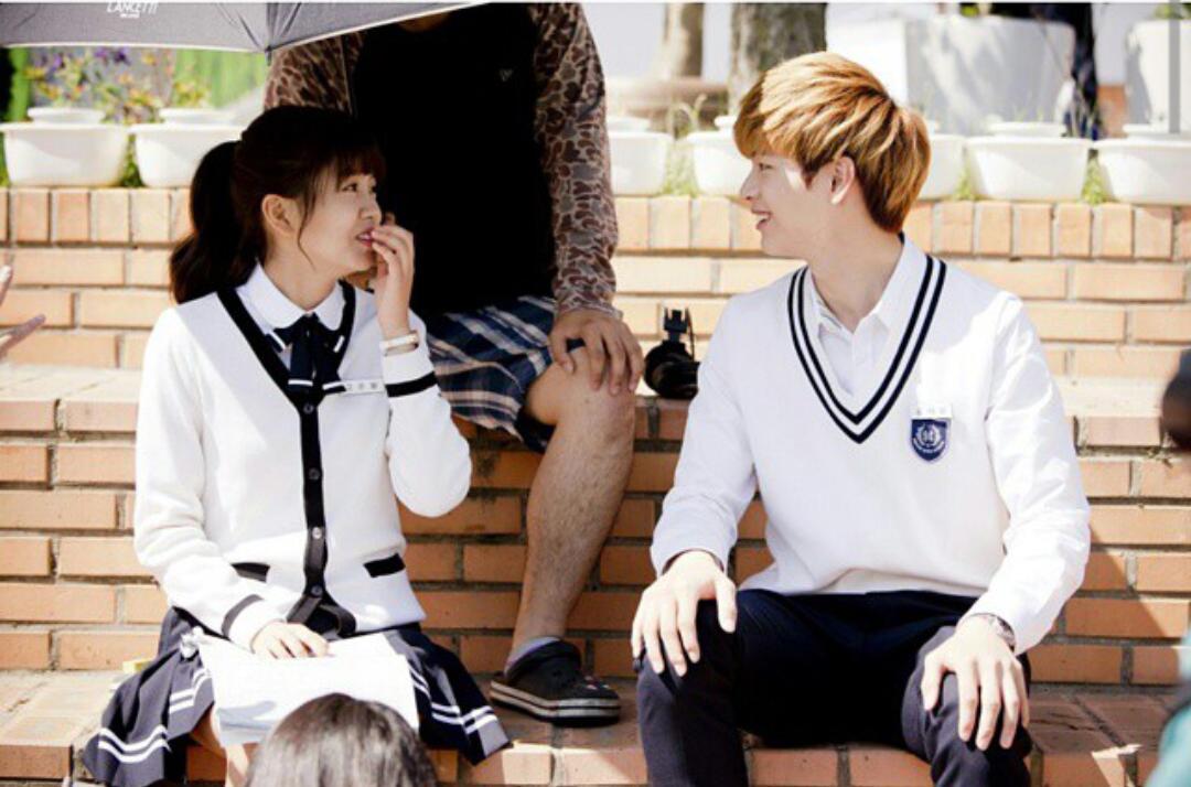hellokimsohyun's tweet photo. 혹시 '후아유' 8회 못보신 분들은 5시에 재방송 하니까 재밌게 보시구요~ 밤10시에 본방사수 부탁드려요~!!! http://t.co/WZb4PnElhM
