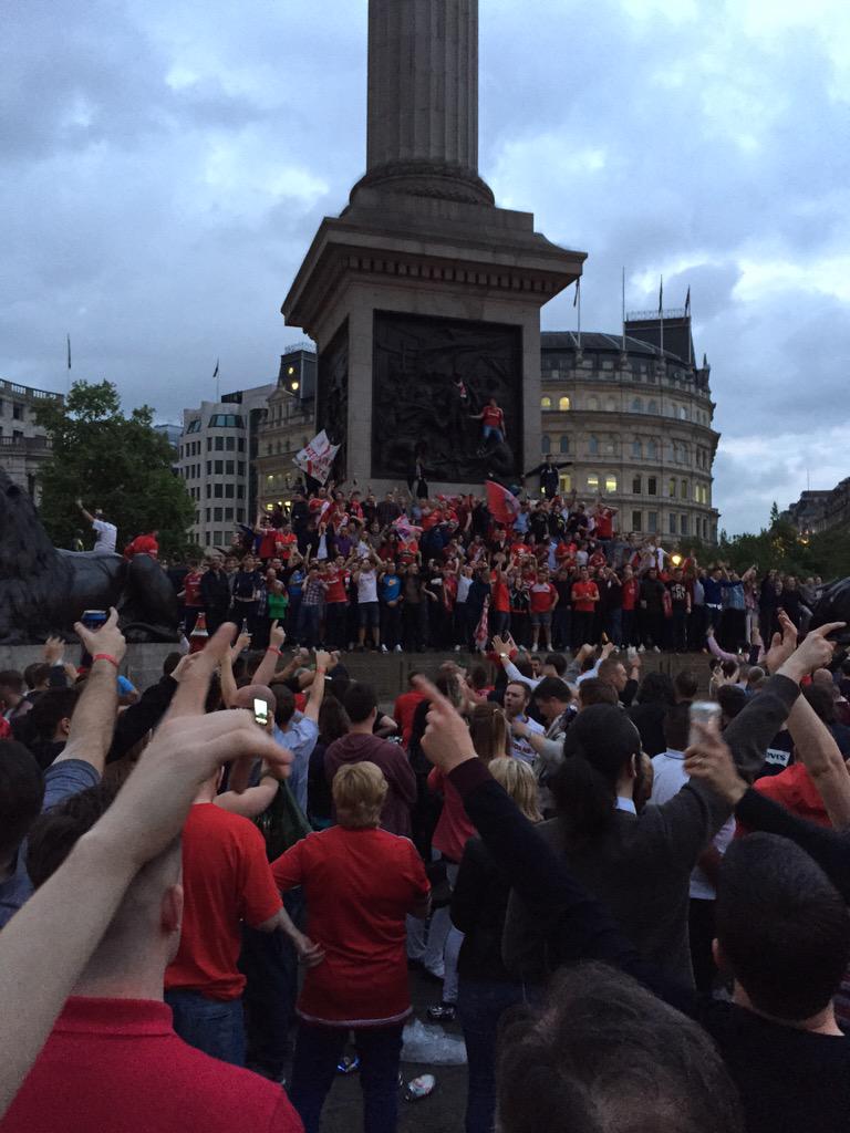 jonno6789's tweet photo. Up the boro! @Leetomlin10 http://t.co/9AT7PzYZZJ