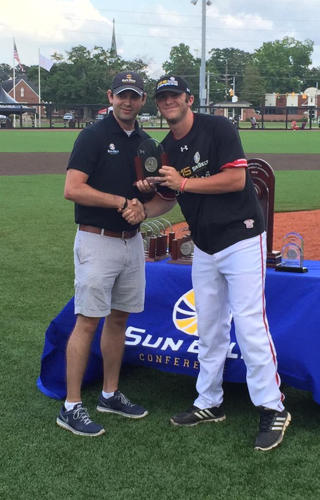 RaginCajunsBSB's tweet photo. RP Dylan Moore, OF Kyle Clement and SP Gunner Leger named the SBC All-Tournament Team. #GeauxCajuns http://t.co/eywb3GmMfg
