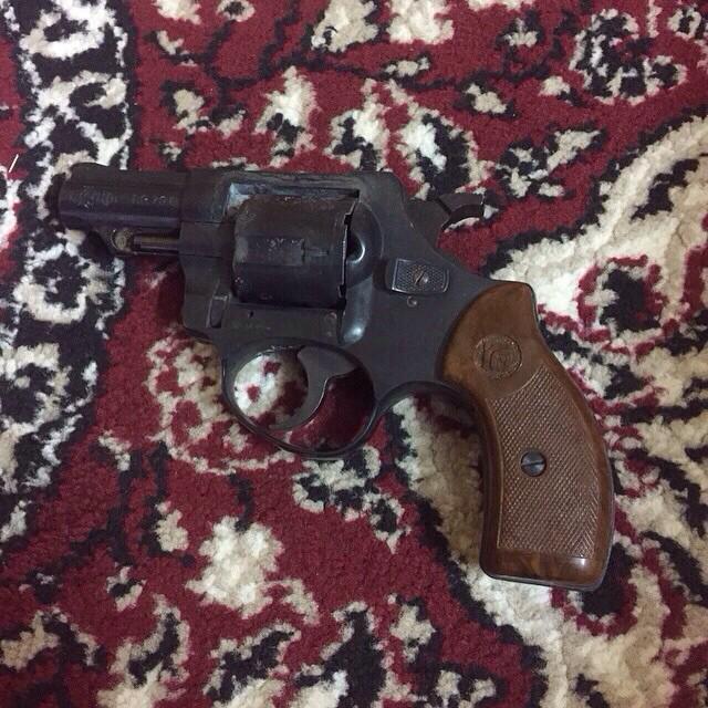 Mohsin55517's tweet photo. @Astra_gun  لا هنت يا خوي تكفى ممكن تفيدني عن هذا المسدس في اسرع وقت. صناعته وحجمه و كم يسوى. الله يجزاك خير http://t.co/PrXOC2m5kS