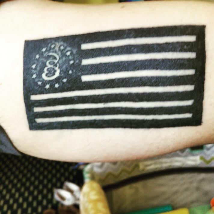 Patriot_Ink_'s tweet image. Here's @ed64123 with an #awesome #3per #americanflag #donttreadonme #tattoo #love #patriotic #inkedup #patriot_ink_
